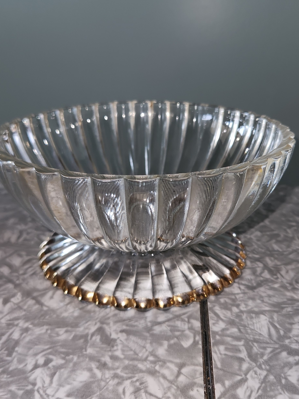 Clear Glass Ribbed Pedestal Bowl with Gold Rim